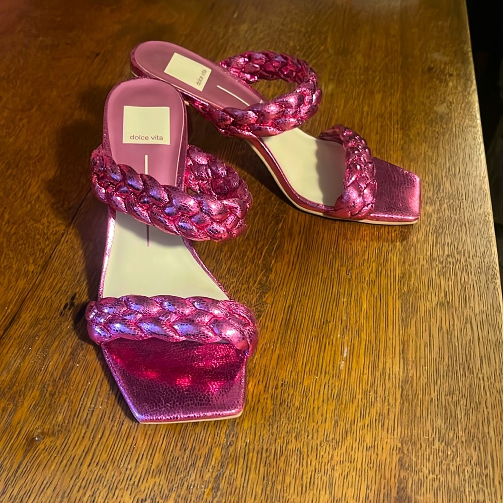 Dolce Vita Shoes Women's Size 7.5 Pink Shiny Bailey Heels Barbiecore NWT